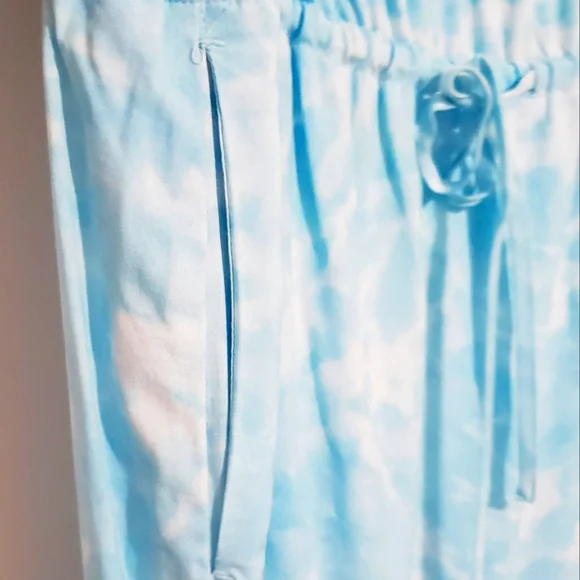 Summer Dress Size L (12-14) - Picture 8 of 13